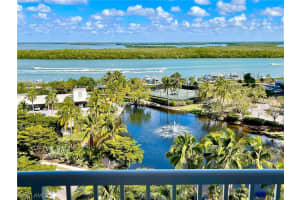 4192 Bay Beach Ln UNIT 882, Fort Myers Beach, FL 33931, Sold 01/04/24