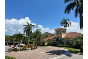 4655 St Croix Ln, Naples, FL 34109, Sold 05/15/23