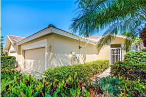 4712 Fairloop Run, Lehigh Acres, FL 33973, Sold 02/28/24
