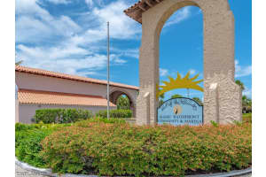 278 Newport Dr, Naples, FL 34114, Sold 06/23/23