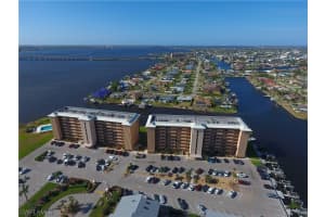 4260 SE 20th Pl APT 805, Cape Coral, FL 33904, Sold 05/31/24