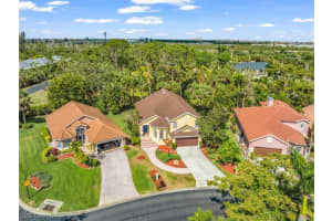 9881 Las Casas Dr, Fort Myers, FL 33919, Sold 06/12/23