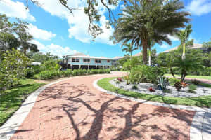 4851 Snarkage Dr, Bonita Springs, FL 34134, Sold 06/05/23