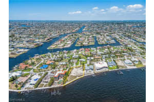 238 Bayshore Drive, Cape Coral, FL 33904 - MLS#223030026