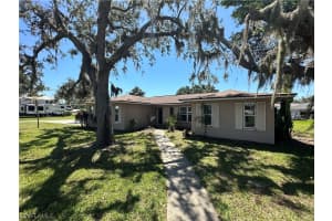625 Overiver Dr, North Fort Myers, FL 33903, Sold 05/08/23