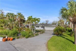 586 Boulder Dr, Sanibel, FL 33957, Sold 08/21/23