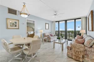 180 Seaview Court, MARCO ISLAND, FL 34145 Sold 09/19/24