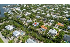 1077 Yachtsman Drive, SANIBEL, FL 33957 Sold 03/27/24