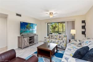 219 Fox Glen Dr, Naples, FL 34104, Sold 07/12/23