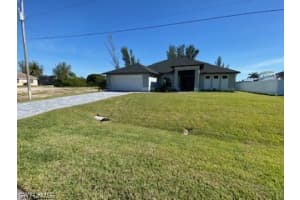 135 Sw 10th Pl Cape Coral, FL 33991 - Off Market