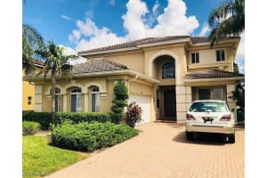 2052 Par Dr, Naples, FL 34120, Sold 08/18/23