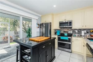 761 Elkcam Circle, MARCO ISLAND, FL 34145 Sold 01/26/24