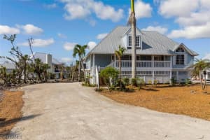 228 Daniel Dr, Sanibel, FL 33957, Sold 07/19/23