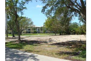 695 Broad Avenue, Naples, FL 34102 - MLS#223033649