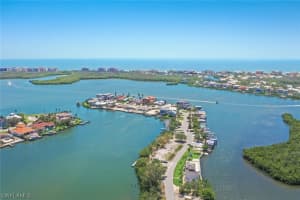 60 9th St, Naples, FL 34110, Sold 06/22/23