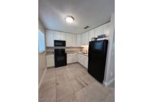 3325 Arpt Rd S Unit M7, Naples, FL 34105, Sold 11/28/23