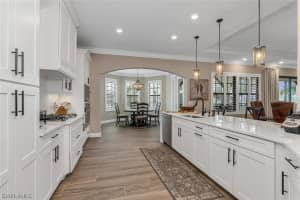 16375 Viansa Wy, Naples, FL 34110, Sold 08/04/23