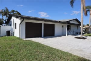 49 8th St, Bonita Springs, FL 34134, Sold 08/08/23