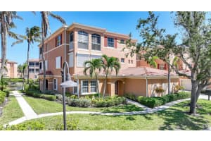 3228 Sunset Key Cir 101, Punta Gorda