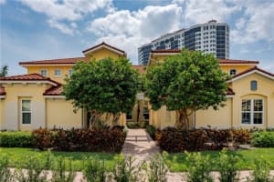 1289 Rialto Way, Naples, FL 34114, Sold 10/11/23