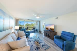 15161 Cedarwood Lane, Naples, FL 34110 - MLS#223038760