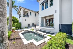1960 Kingfish Road, NAPLES, FL 34102 Sold 04/19/24