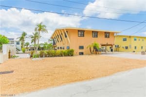 370 Bayland Rd, Fort Myers Beach, FL 33931, Sold 07/19/23