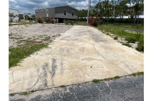 310 Rosa Lee Ave, Fort Myers, FL 33908, Sold 05/09/25