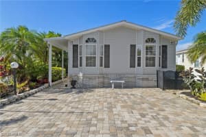 2077 Crystal Lake Drive, NAPLES, FL 34119 Sold 01/10/24
