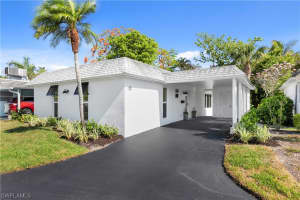 17 Knights Bridge Rd, Naples, FL 34102, Sold 07/24/23