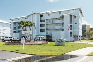 4511 Bay Beach Ln, Fort Myers Beach, FL 33931, Sold 08/16/23