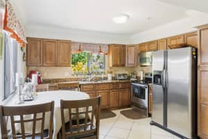 7738 Tamara Lee Ct APT 102, Fort Myers, FL 33907, Sold 09/29/23