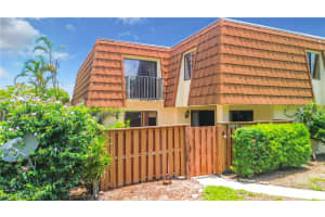 The Village of Cedarbend, 5256 Cedarbend Dr #3, Fort Myers, FL 33919, Sold 07/21/23
