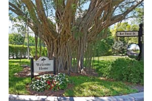 285 Naples Cove Drive, NAPLES, FL 34110 Sold 04/08/24