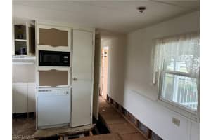 98 Elise Dr, Fort Myers, FL 33908, Sold 09/28/23