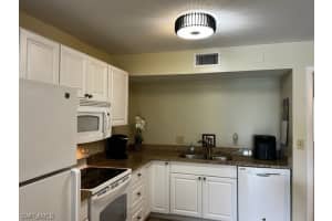 11 Bobolink Ct, Naples, FL 34105, Sold 07/13/23