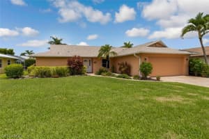 4548 Beechwood Lake Dr, Naples, FL 34112, Sold 10/12/23
