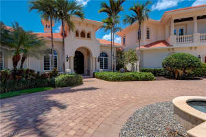 215 Caribbean Road, NAPLES, FL 34108 Sold 02/29/24
