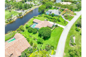 4555 Pond Apple Drive, NAPLES, FL 34119 Sold 10/31/23