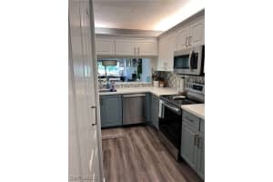 1215 Commonwealth Circle, NAPLES, FL 34116 Sold 11/10/23
