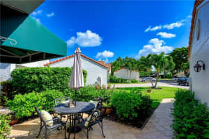 847 Reef Point Cir, Naples, FL 34108, Sold 08/15/23