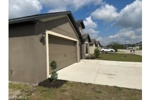 427 Shadow Lakes Dr, Lehigh Acres, FL 33974, Sold 10/23/23