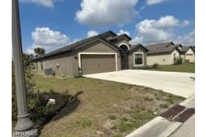 427 Shadow Lakes Dr, Lehigh Acres, FL 33974, Sold 10/23/23