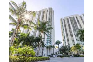 3000 Oasis Grand Blvd APT 602, Fort Myers, FL 33916, Sold 10/06/23