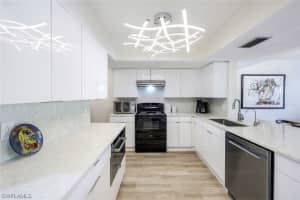 823 Meadowland Dr, Naples, FL 34108, Sold 07/28/23