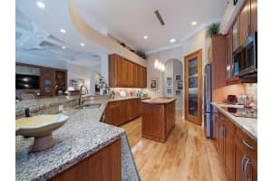 16117 Parque Ln, Naples, FL 34110, Sold 07/28/23