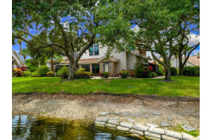 6642 Tannin Ln, Naples, FL 34109, Sold 08/31/23