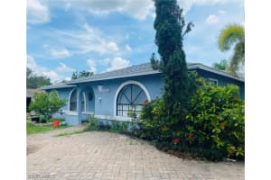 2131 Davis Blvd, Fort Myers
