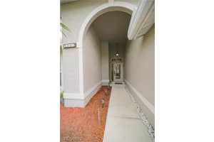 8137 Breton Cir, Fort Myers, FL 33912, Sold 07/24/23