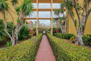 2366 E Mall Dr APT 211, Fort Myers, FL 33901, Sold 08/18/23